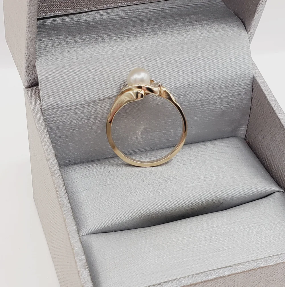 10k Pearl Ring
